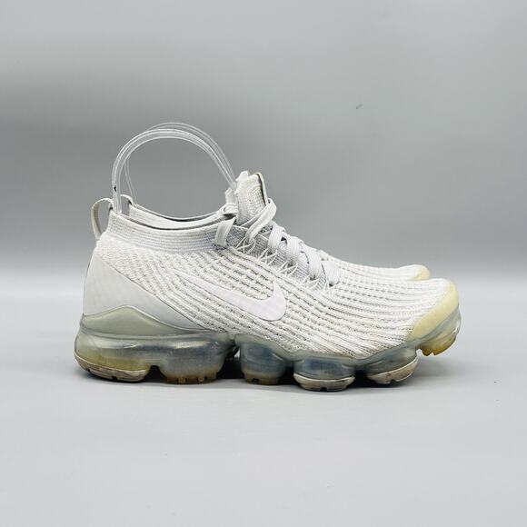 Nike Shoes Womens 7 Triple White Air Vapormax Flyknit Running Athletic Sneakers - Picture 1 of 9